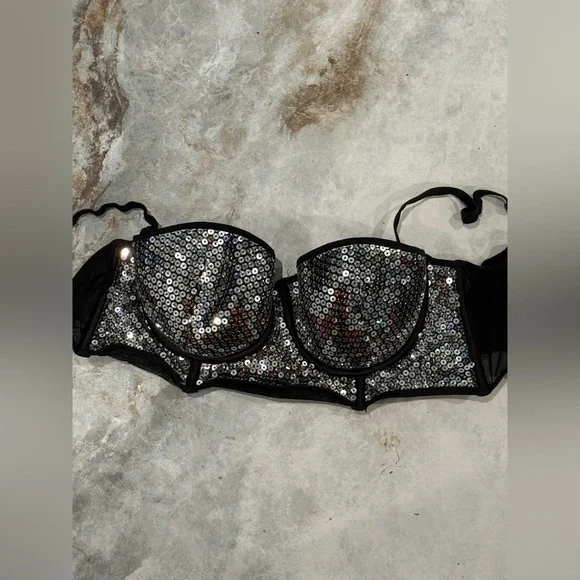 H&M Black and Silver Sequin Bra - Picture 3 of 6